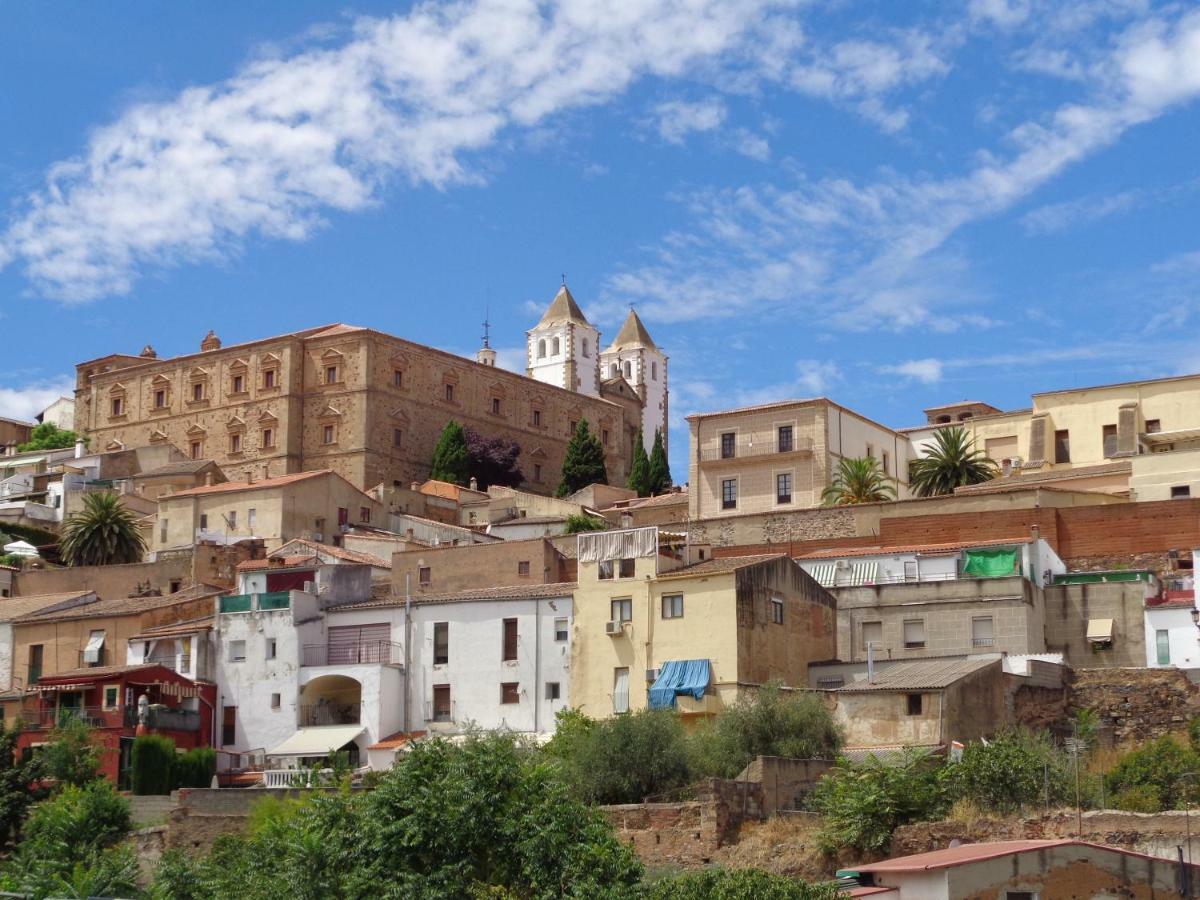 Casa Angel Apartment Caceres Exterior photo